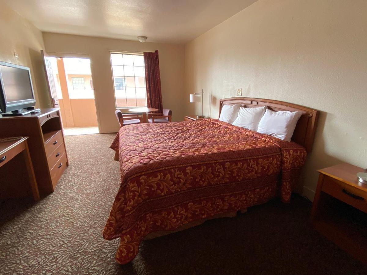 Travel Inn Lackland Sea World サンアントニオ エクステリア 写真