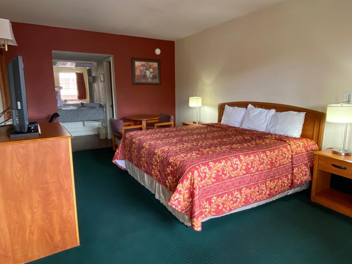 Travel Inn Lackland Sea World サンアントニオ エクステリア 写真