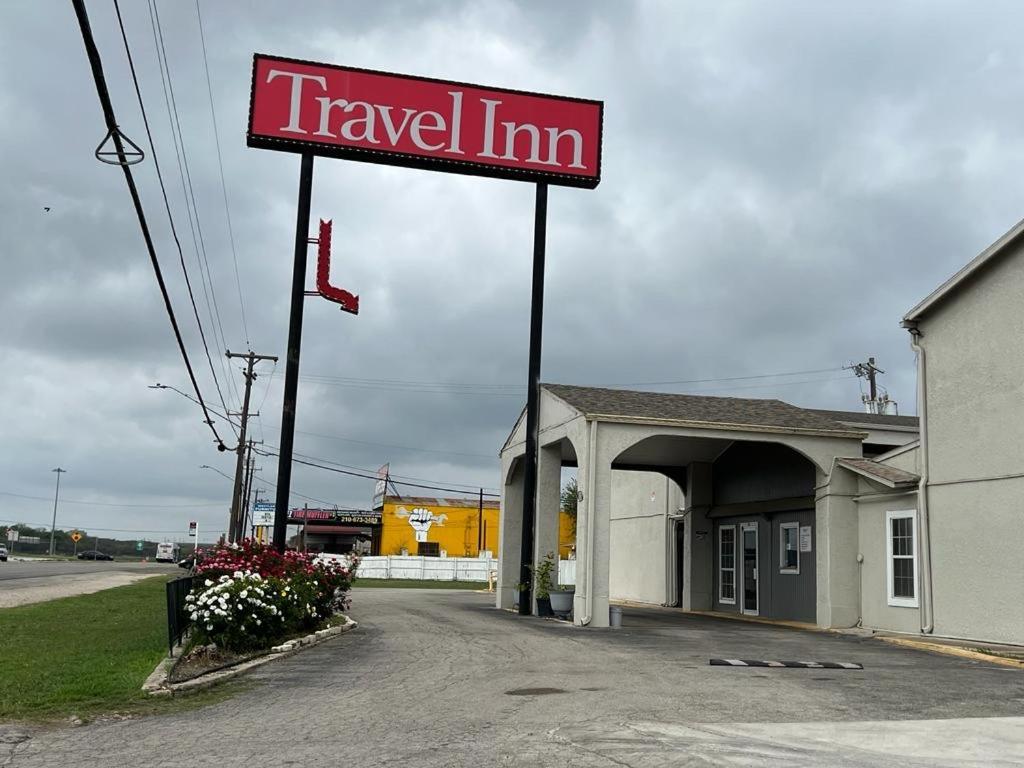 Travel Inn Lackland Sea World サンアントニオ エクステリア 写真